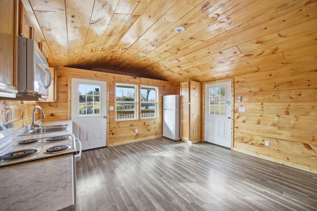 5434 Pine Ridge Road, Winchester, KY 40391