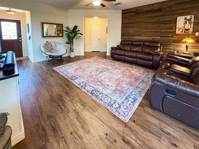 307 Andesite TRL, Buda, TX 78610