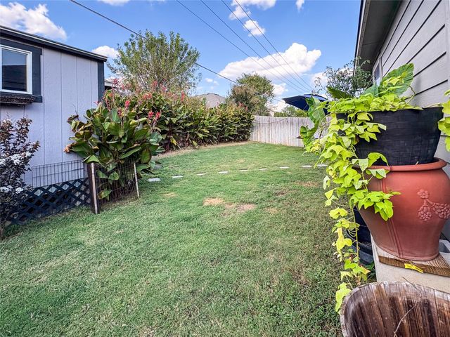 307 Andesite TRL, Buda, TX 78610