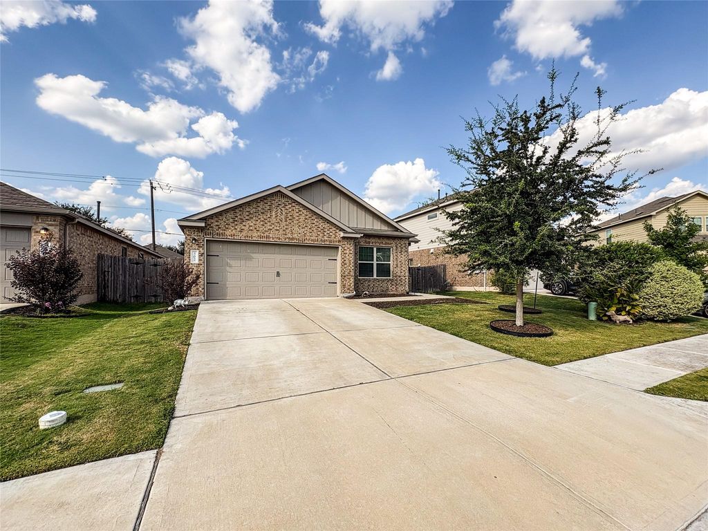 307 Andesite TRL, Buda, TX 78610