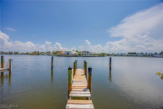 3070 Gulf Shore BLVD N A201, Naples, FL 34103