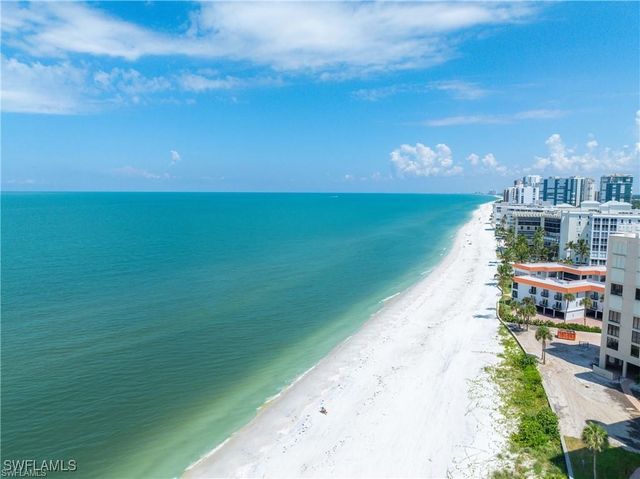 3070 Gulf Shore BLVD N A201, Naples, FL 34103