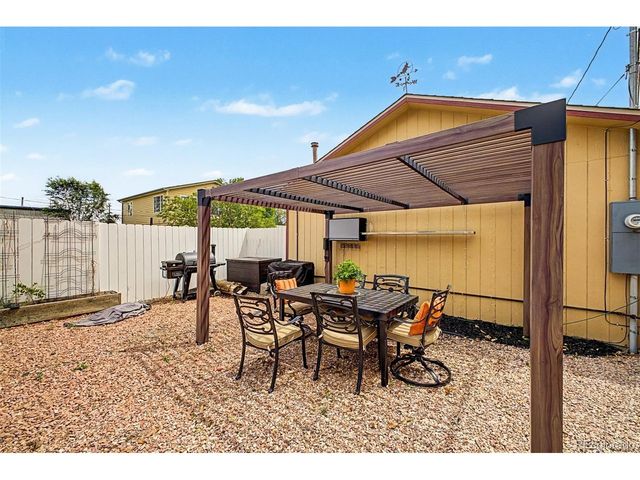 327 Welch Ave, Berthoud, CO 80513