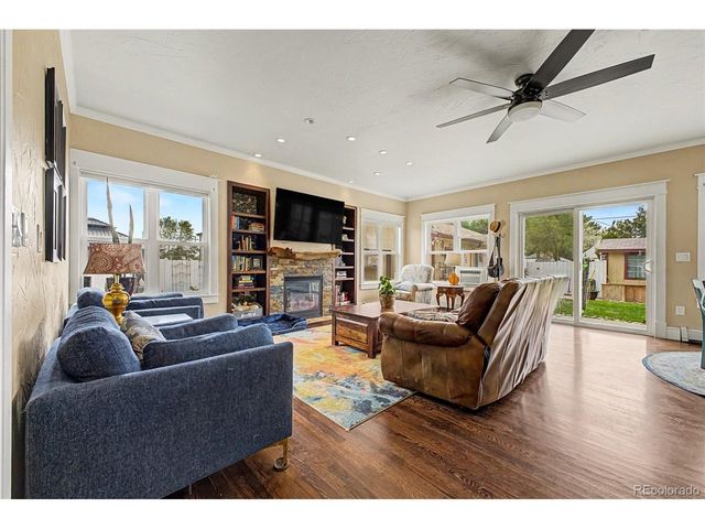 327 Welch Ave, Berthoud, CO 80513