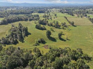 515 Jericho Rd, Quebeck, TN 38579