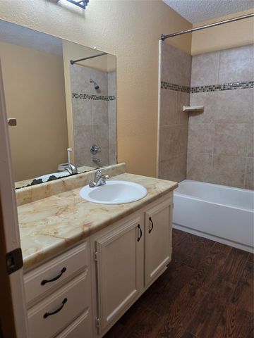 6101 Cool Springs Drive, Arlington, TX 76001