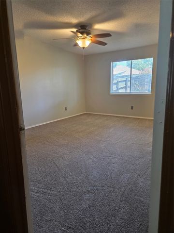 6101 Cool Springs Drive, Arlington, TX 76001