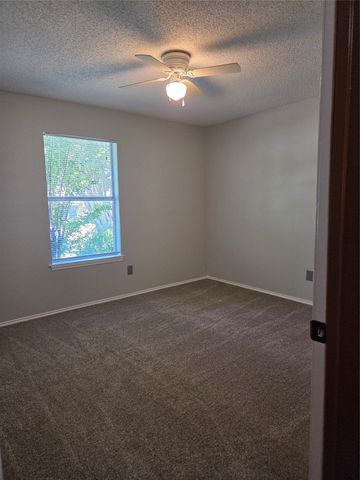 6101 Cool Springs Drive, Arlington, TX 76001