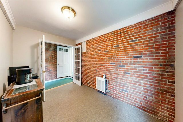 873 Warwick Avenue, Warwick, RI 02888