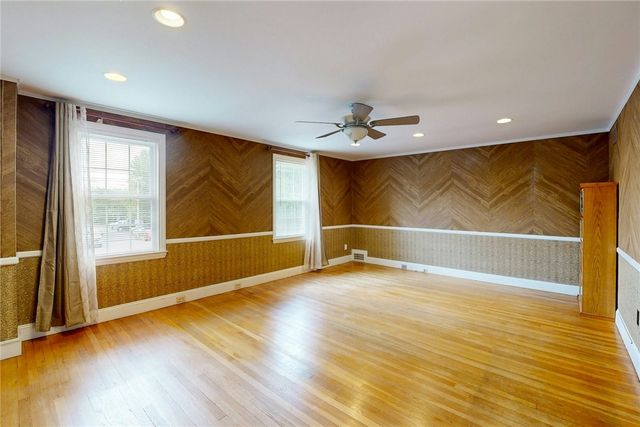 873 Warwick Avenue, Warwick, RI 02888