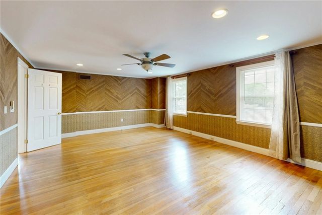 873 Warwick Avenue, Warwick, RI 02888