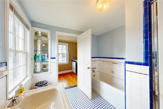 873 Warwick Avenue, Warwick, RI 02888