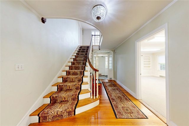 873 Warwick Avenue, Warwick, RI 02888