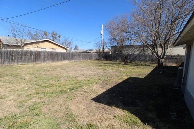 1411 W Main ST, Gatesville, TX 76528