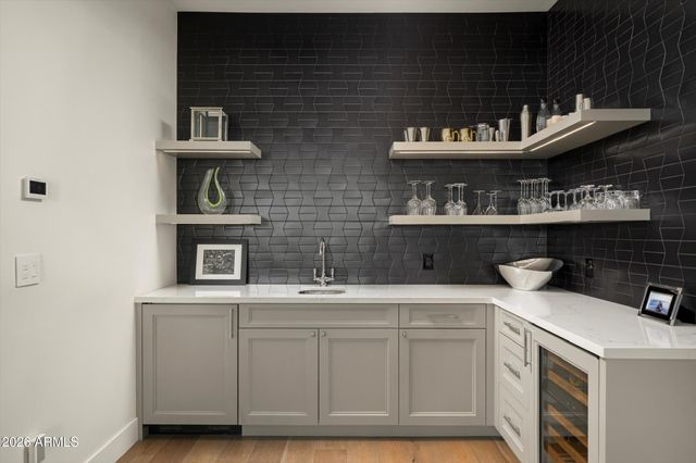 5903 E LAFAYETTE Boulevard, Phoenix, AZ 85018