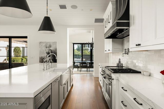 5903 E LAFAYETTE Boulevard, Phoenix, AZ 85018