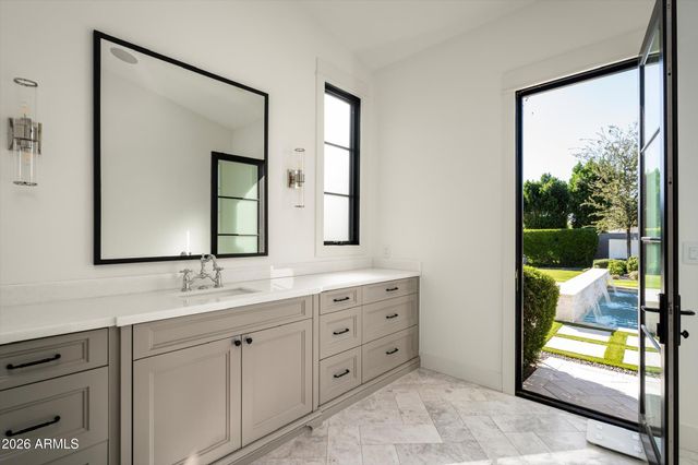 5903 E LAFAYETTE Boulevard, Phoenix, AZ 85018