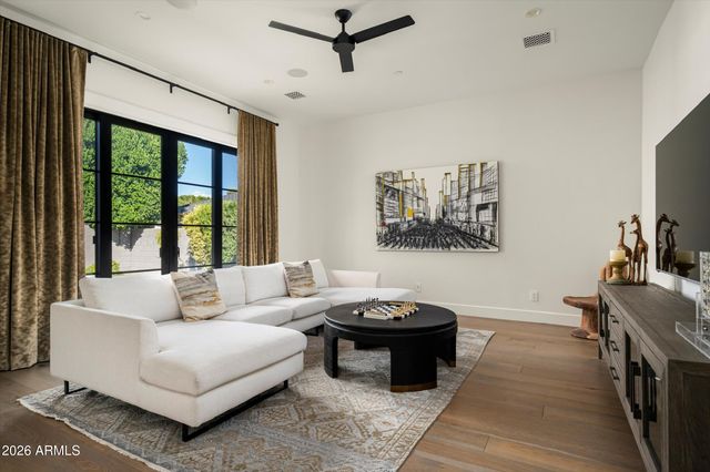 5903 E LAFAYETTE Boulevard, Phoenix, AZ 85018