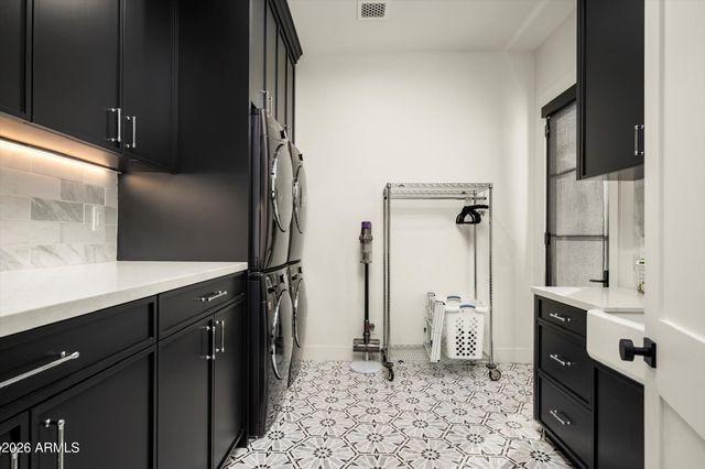 5903 E LAFAYETTE Boulevard, Phoenix, AZ 85018