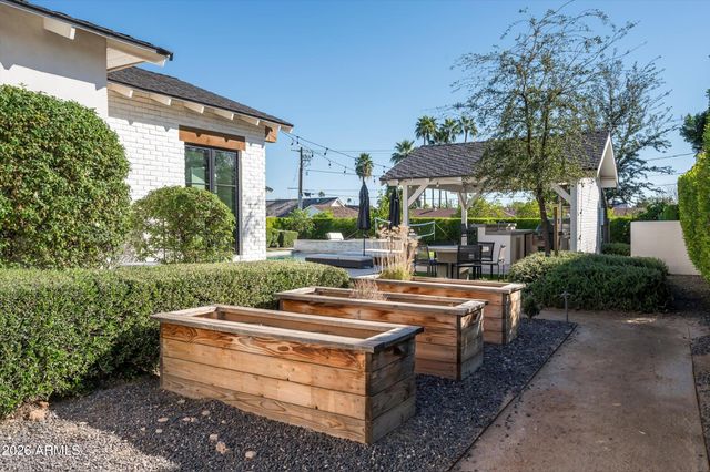 5903 E LAFAYETTE Boulevard, Phoenix, AZ 85018