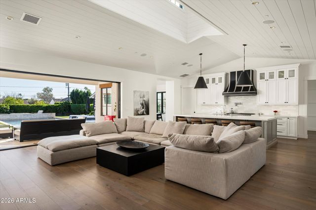 5903 E LAFAYETTE Boulevard, Phoenix, AZ 85018