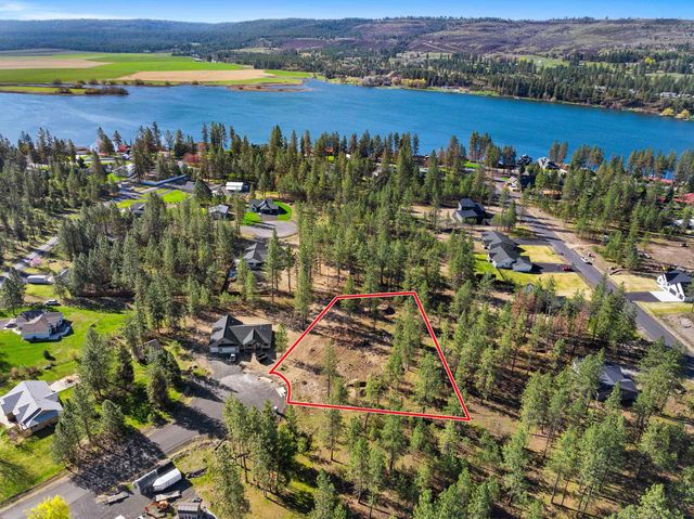 6454 Justin Ct, Nine Mile Falls, WA 99026