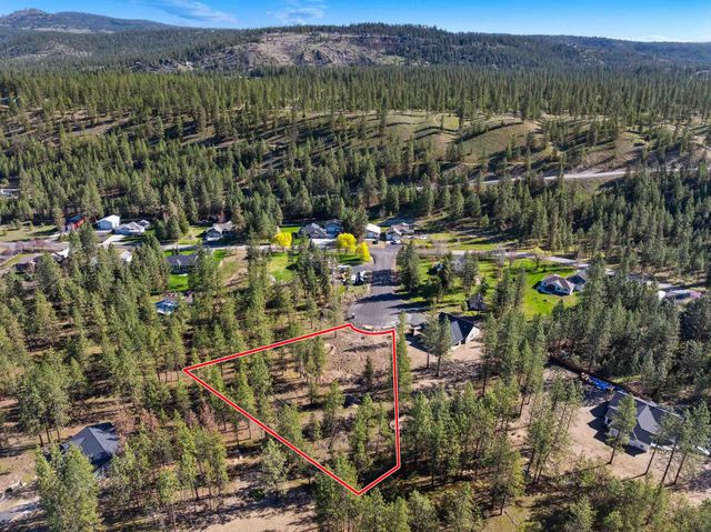 6454 Justin Ct, Nine Mile Falls, WA 99026