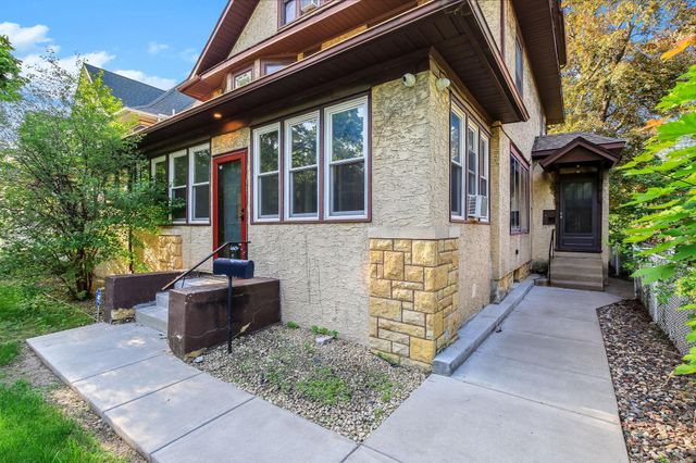 852 Ashland Avenue, Saint Paul, MN 55104