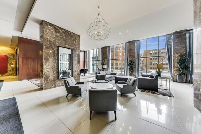 655 W Irving Park Road 4212, Chicago, IL 60613