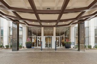 655 W Irving Park Road 4212, Chicago, IL 60613