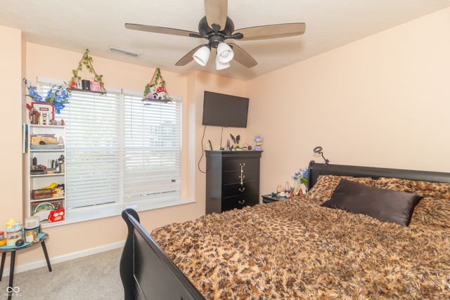 497 Haywood Drive, Greenfield, IN 46140
