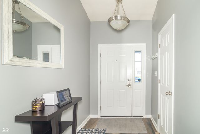 497 Haywood Drive, Greenfield, IN 46140