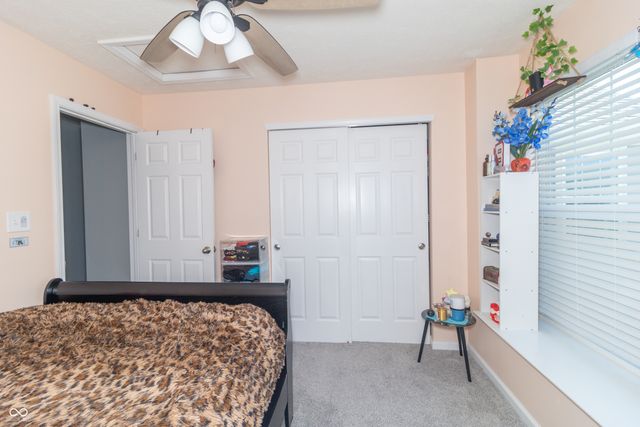 497 Haywood Drive, Greenfield, IN 46140