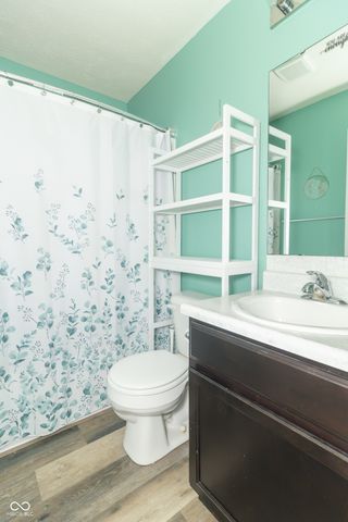 497 Haywood Drive, Greenfield, IN 46140