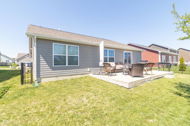 497 Haywood Drive, Greenfield, IN 46140