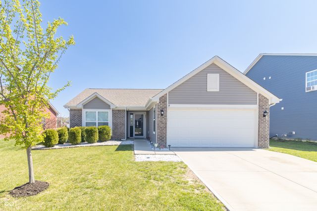 497 Haywood Drive, Greenfield, IN 46140