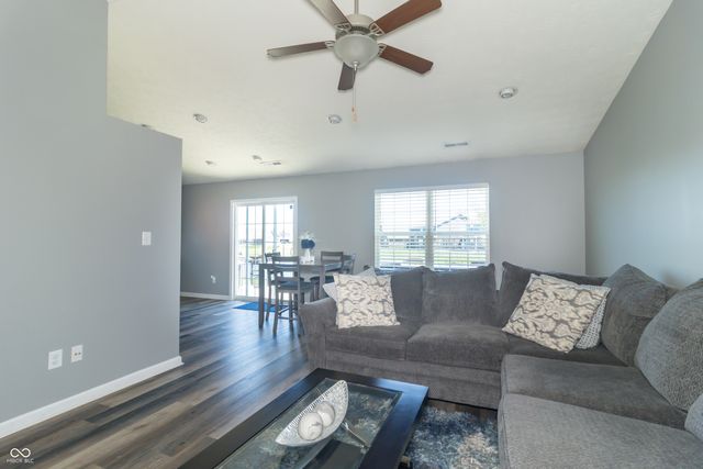 497 Haywood Drive, Greenfield, IN 46140