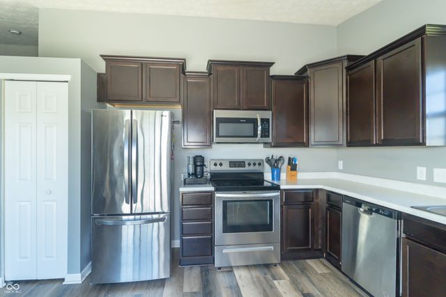 497 Haywood Drive, Greenfield, IN 46140