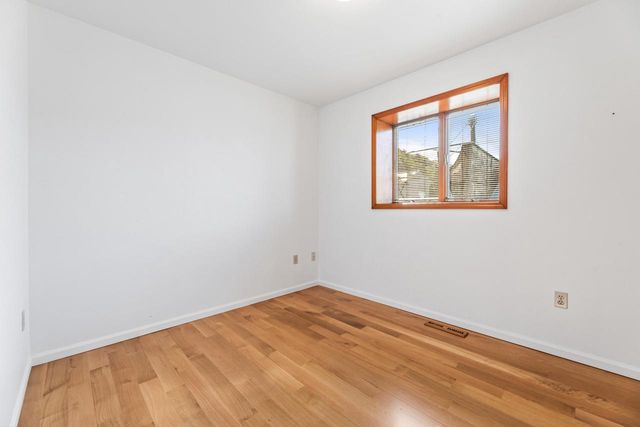 121 S Main STREET, Fountain City, WI 54629