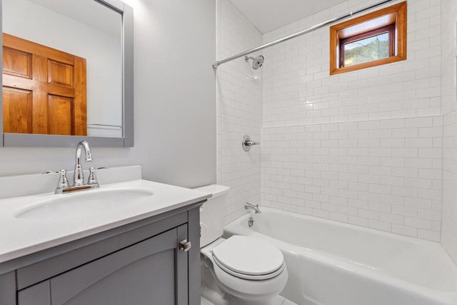 121 S Main STREET, Fountain City, WI 54629