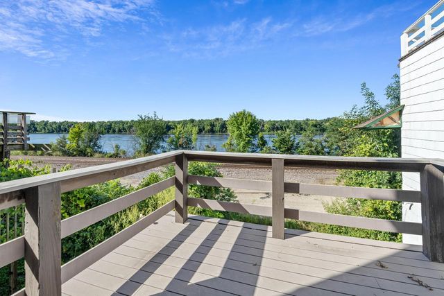 121 S Main STREET, Fountain City, WI 54629