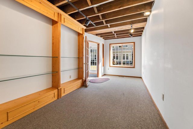 121 S Main STREET, Fountain City, WI 54629