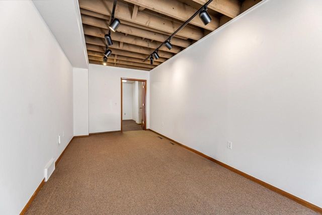 121 S Main STREET, Fountain City, WI 54629