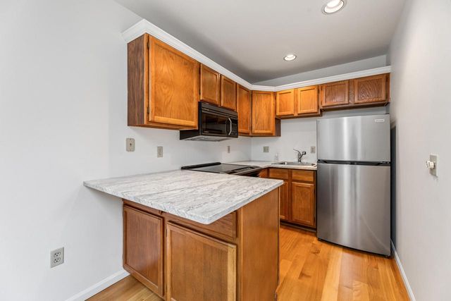 121 S Main STREET, Fountain City, WI 54629