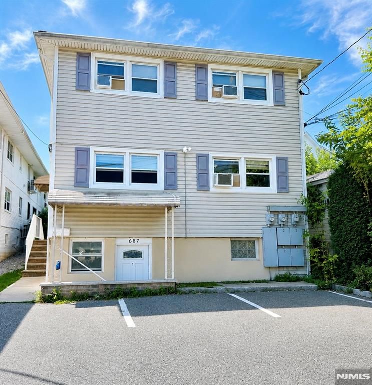 687 Midland Avenue 1, Garfield, NJ 07026