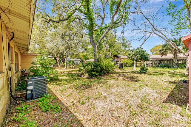 139 NW Jet Drive, Fort Walton Beach, FL 32548
