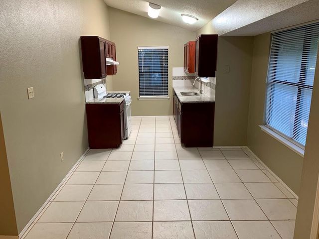 4419 Silverstone DR, Austin, TX 78744