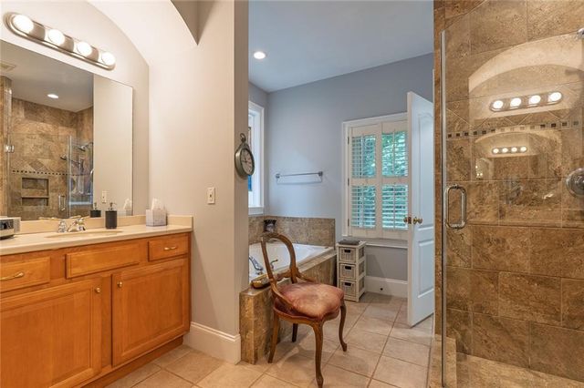 5510 Dunroven Way, Dawsonville, GA 30534
