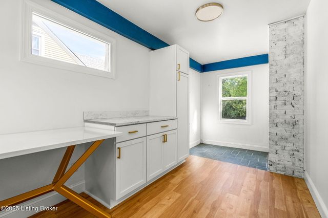 3937 Staebler Ave, Louisville, KY 40207