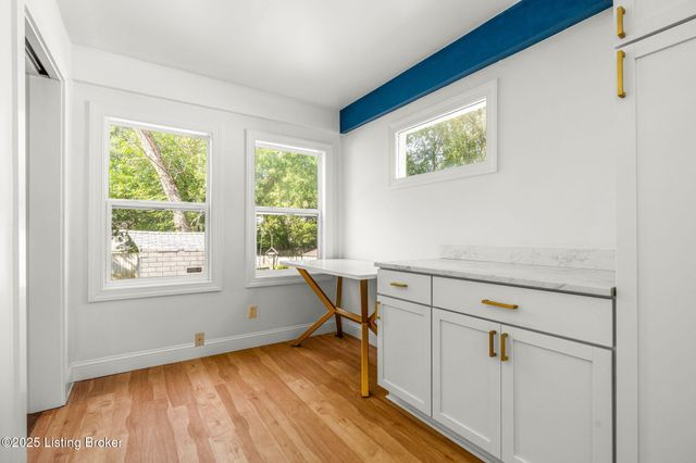 3937 Staebler Ave, Louisville, KY 40207